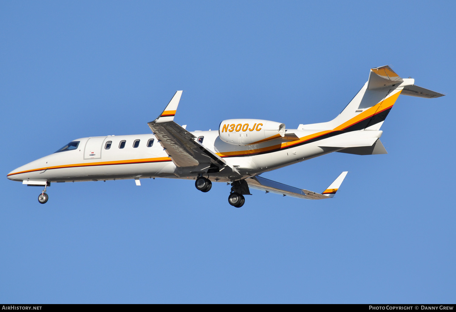 Aircraft Photo of N300JC | Learjet 75 | AirHistory.net #144135
