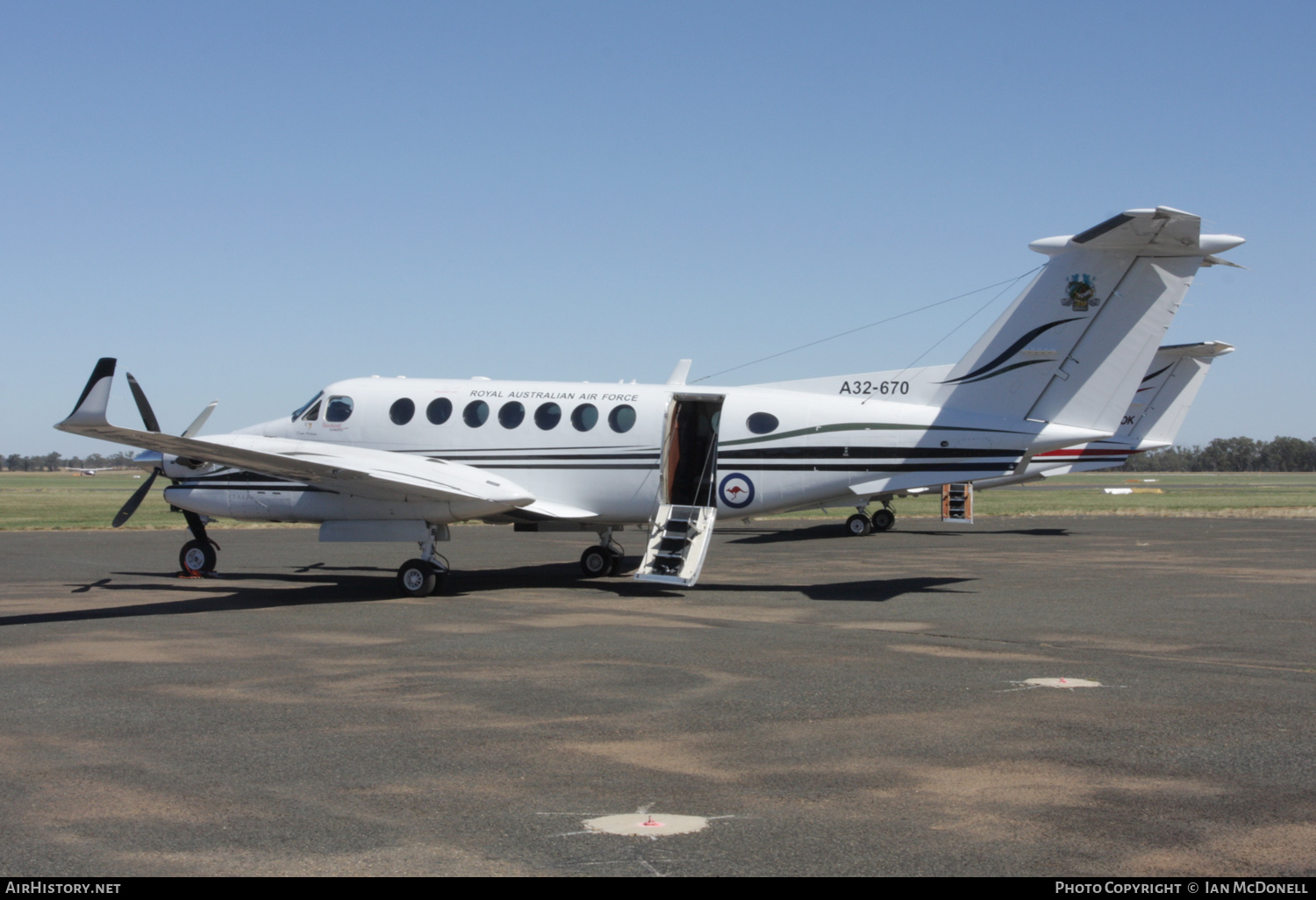 Aircraft Photo of A32-670 | Hawker Beechcraft 350 King Air (B300) | Australia - Air Force | AirHistory.net #144147