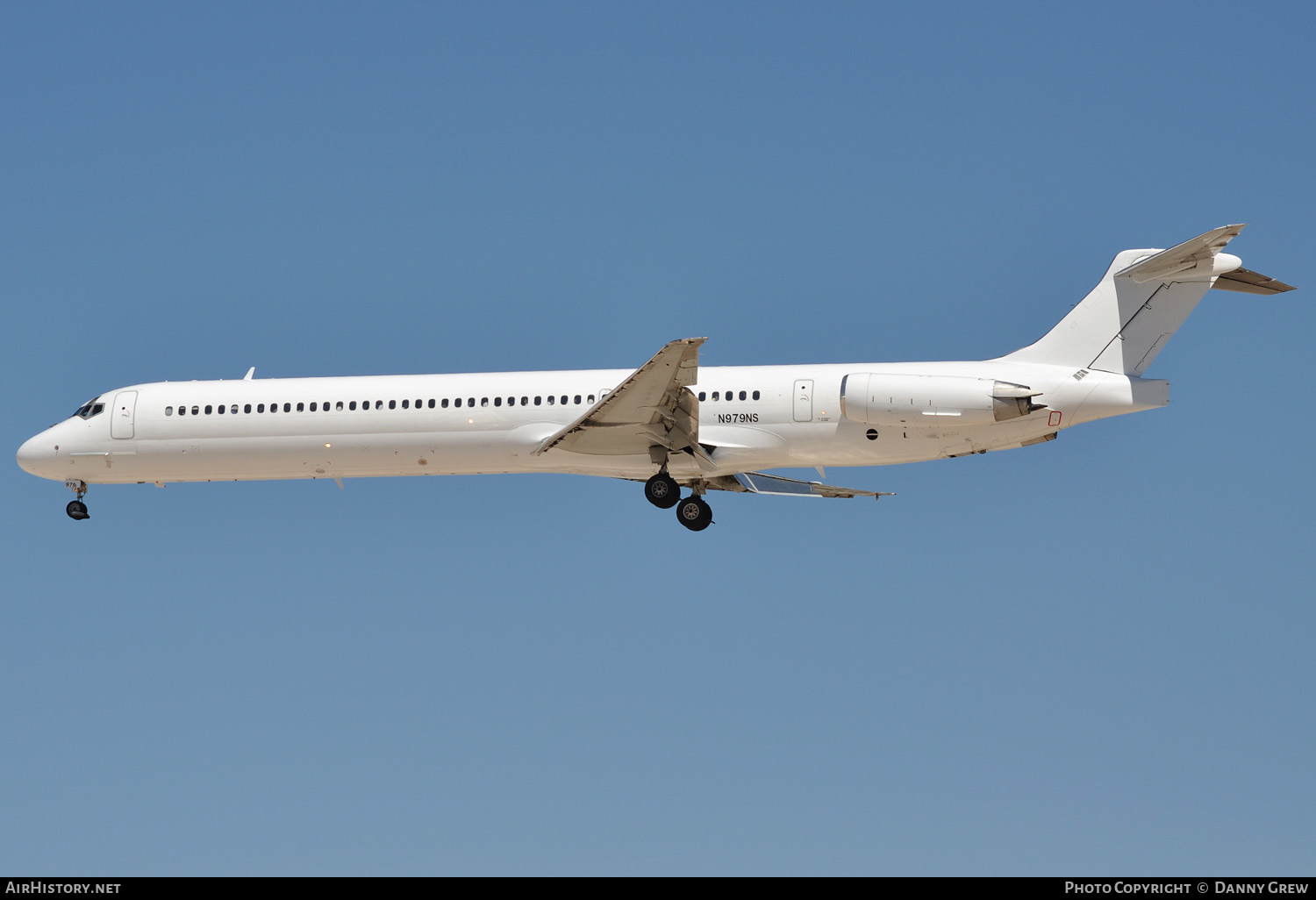 Aircraft Photo of N979NS | McDonnell Douglas MD-83 (DC-9-83) | Ryan International Airlines | AirHistory.net #144188