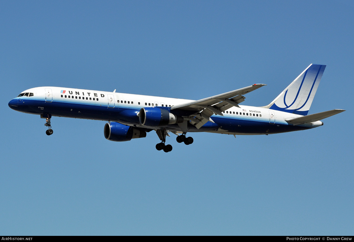 Aircraft Photo of N545UA | Boeing 757-222 | United Airlines | AirHistory.net #144199