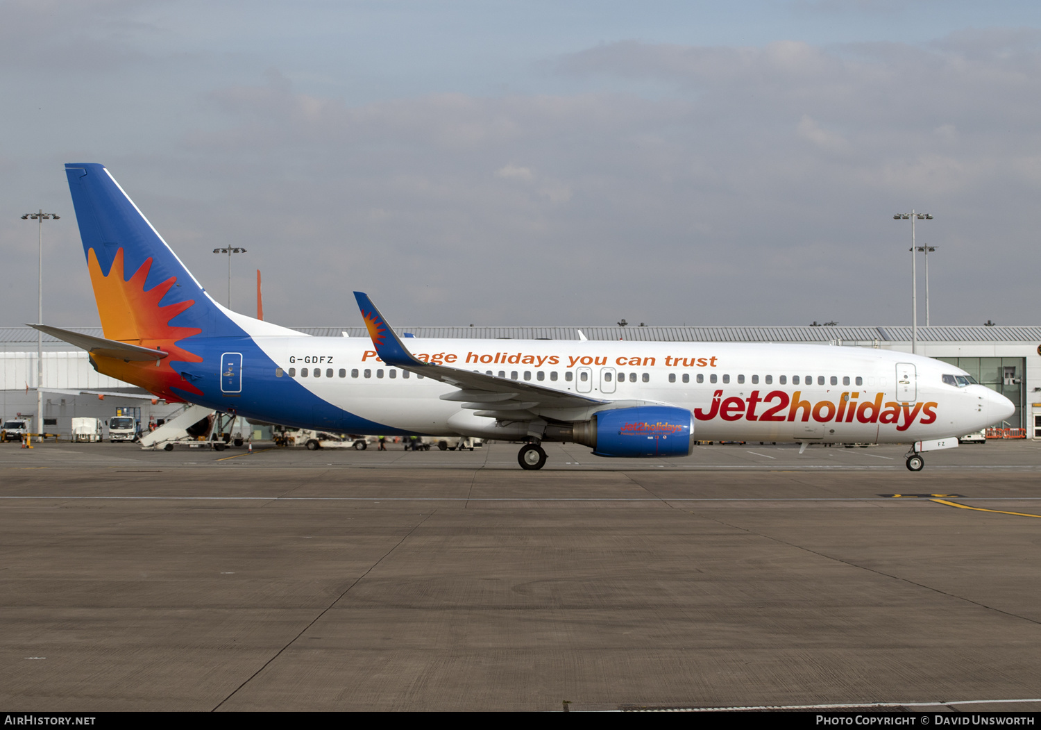 Aircraft Photo of G-GDFZ | Boeing 737-86Q | Jet2 Holidays | AirHistory.net #144210