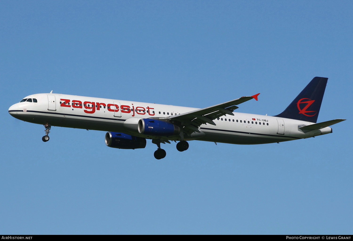 Aircraft Photo of TC-OBJ | Airbus A321-231 | Zagrosjet | AirHistory.net #144296