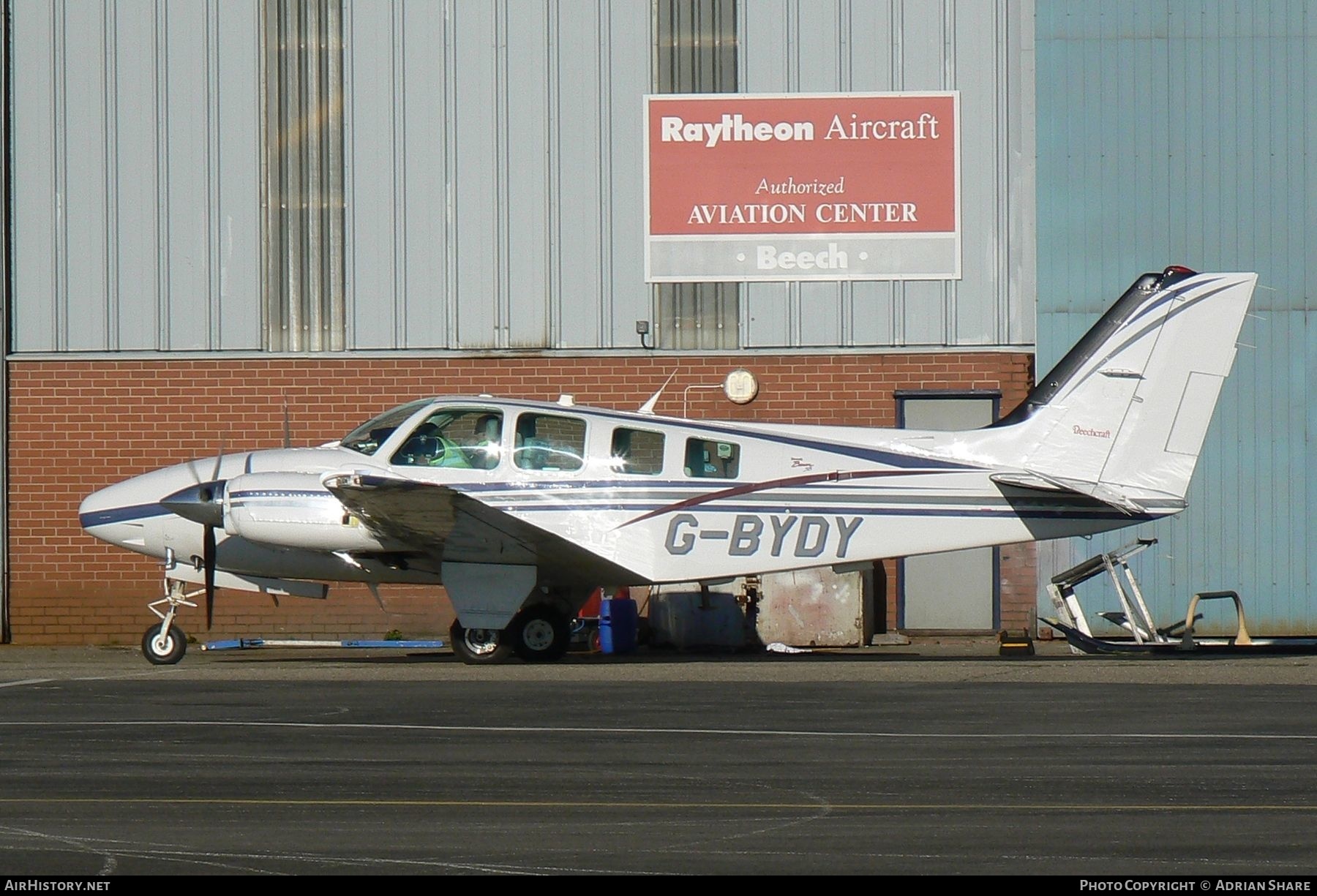 Aircraft Photo of G-BYDY | Raytheon 58 Baron | AirHistory.net #144347