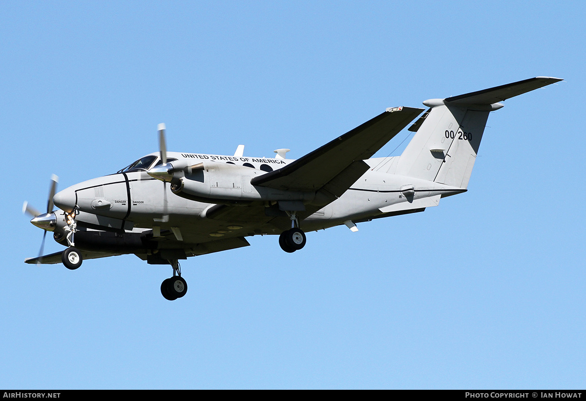 Aircraft Photo of 10-0260 / 00260 | Hawker Beechcraft C-12V-1 Huron (B200C) | USA - Army | AirHistory.net #144354