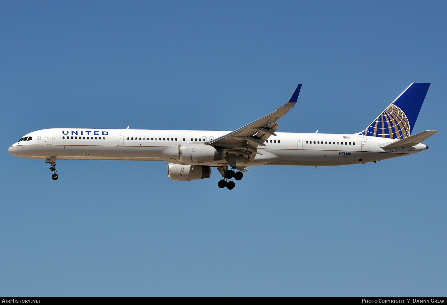 Aircraft Photo of N74856 | Boeing 757-324 | United Airlines | AirHistory.net #144382