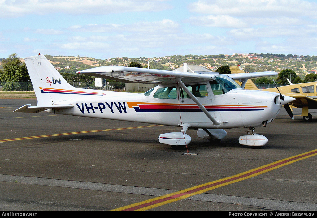 Aircraft Photo of VH-PYW | Cessna 172N Skyhawk 100 | AirHistory.net #144474