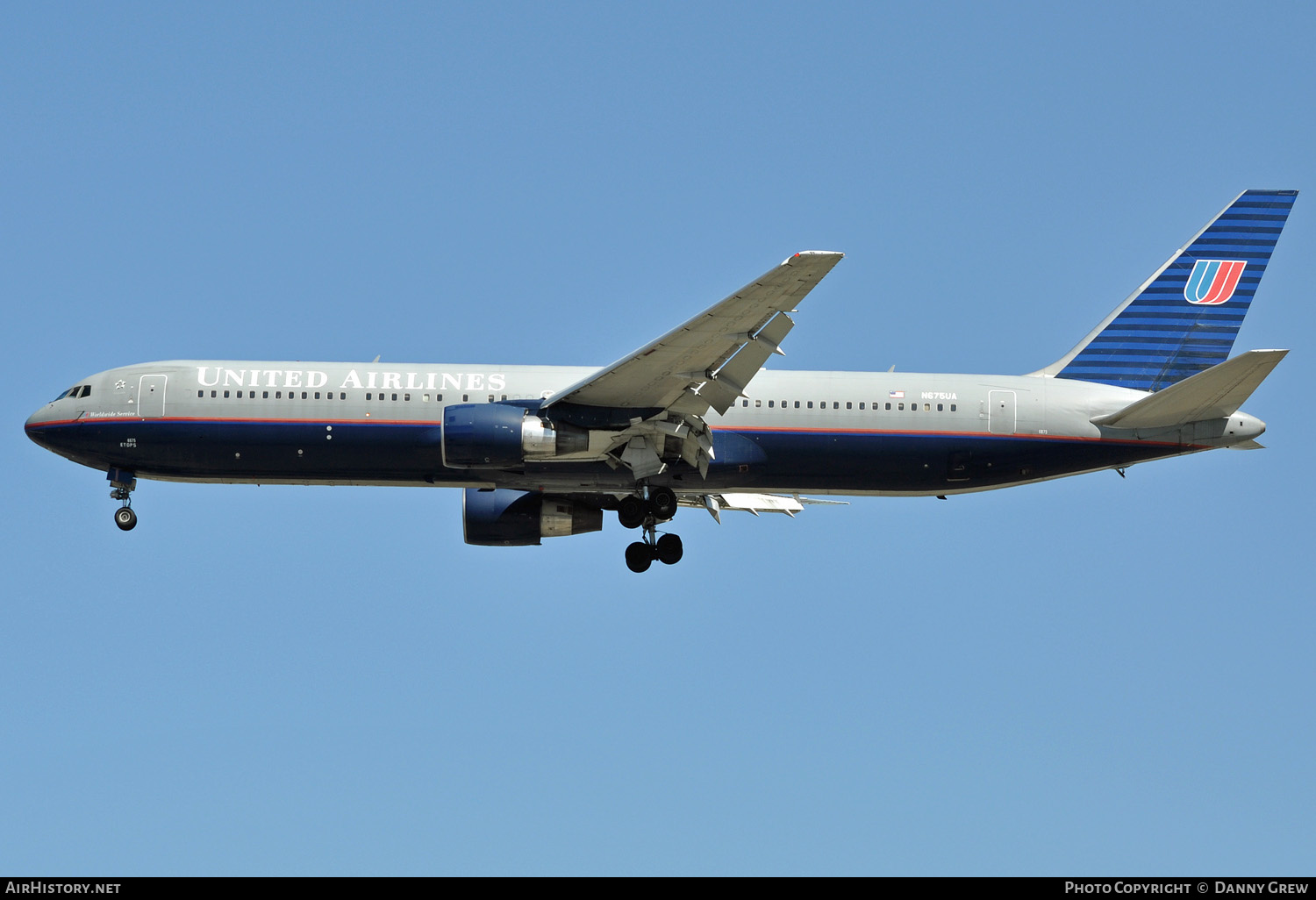 Aircraft Photo of N675UA | Boeing 767-322/ER | United Airlines | AirHistory.net #144595