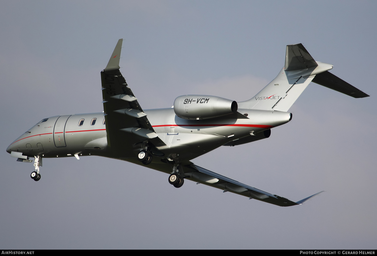 Aircraft Photo of 9H-VCM | Bombardier Challenger 350 (BD-100-1A10) | VistaJet | AirHistory.net #144704
