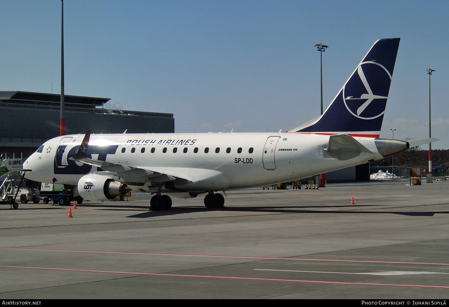 Aircraft Photo of SP-LDD | Embraer 170STD (ERJ-170-100STD) | LOT Polish Airlines - Polskie Linie Lotnicze | AirHistory.net #144758