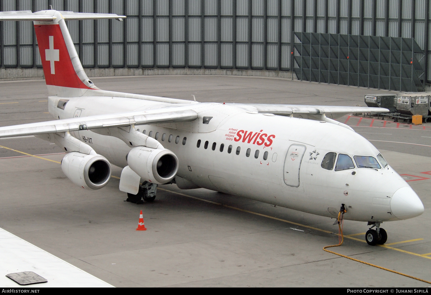 Aircraft Photo of HB-IXT | British Aerospace Avro 146-RJ100 | Swiss International Air Lines | AirHistory.net #144762