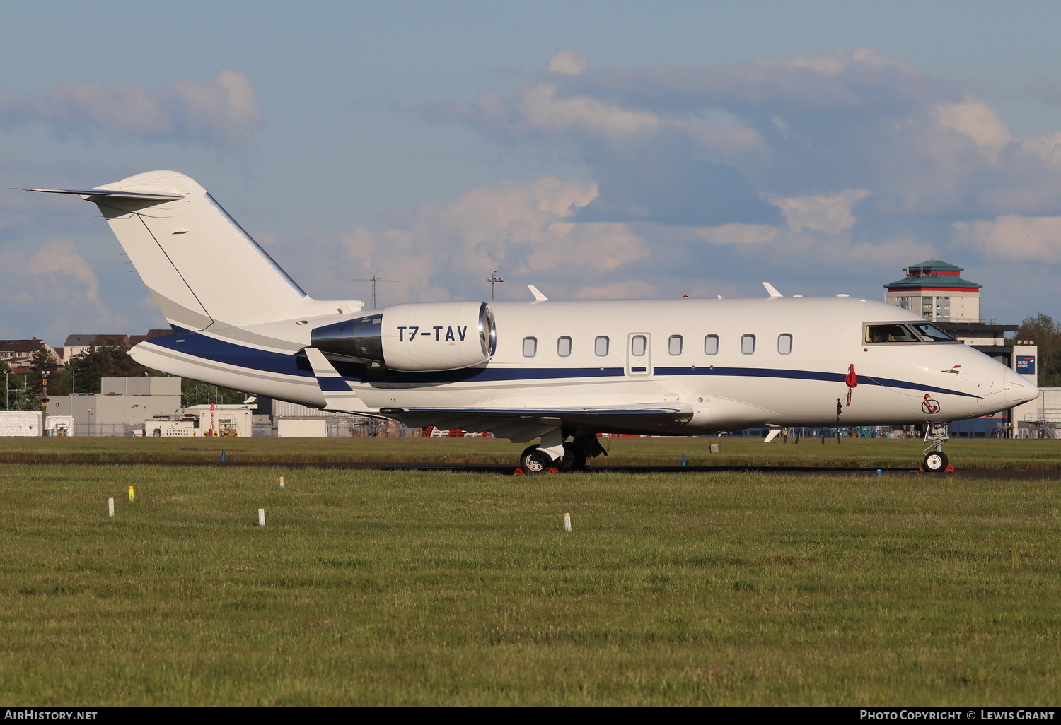 Aircraft Photo of T7-TAV | Bombardier Challenger 650 (CL-600-2B16) | AirHistory.net #144775