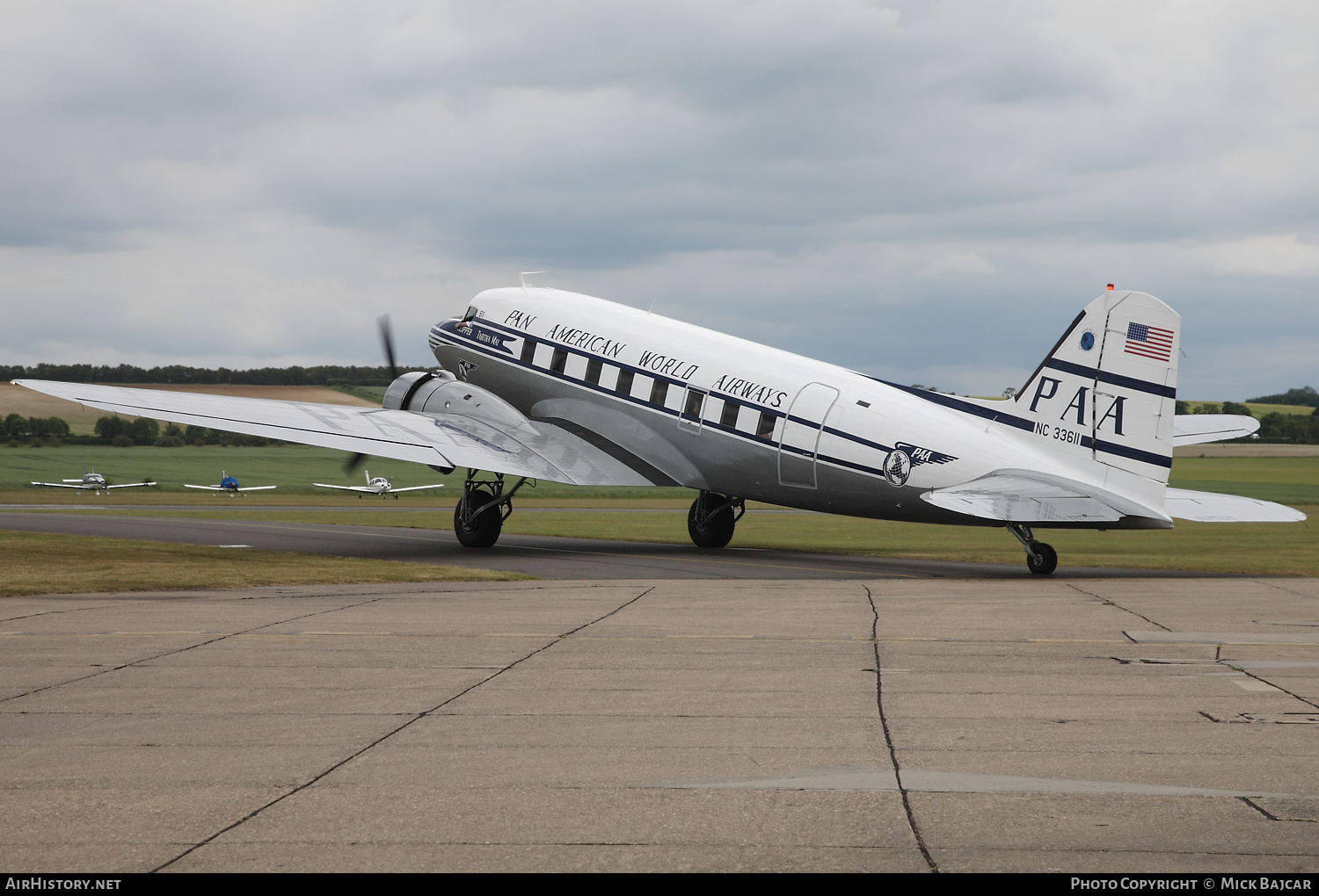 Aircraft Photo of N33611 / NC33611 | Douglas DC-3(C) | Pan American World Airways - PAA | AirHistory.net #144937