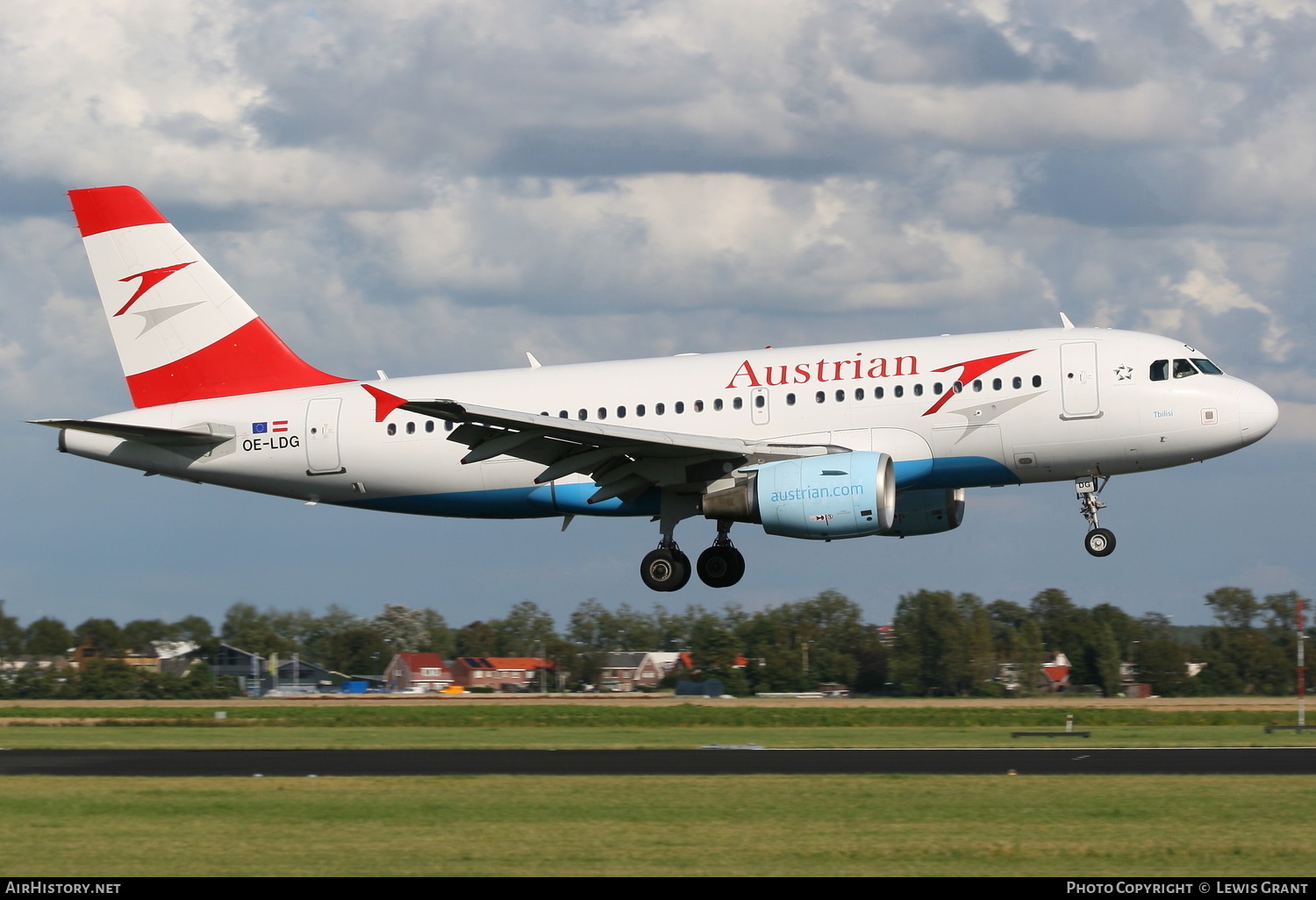 Aircraft Photo of OE-LDG | Airbus A319-112 | Austrian Airlines | AirHistory.net #145006