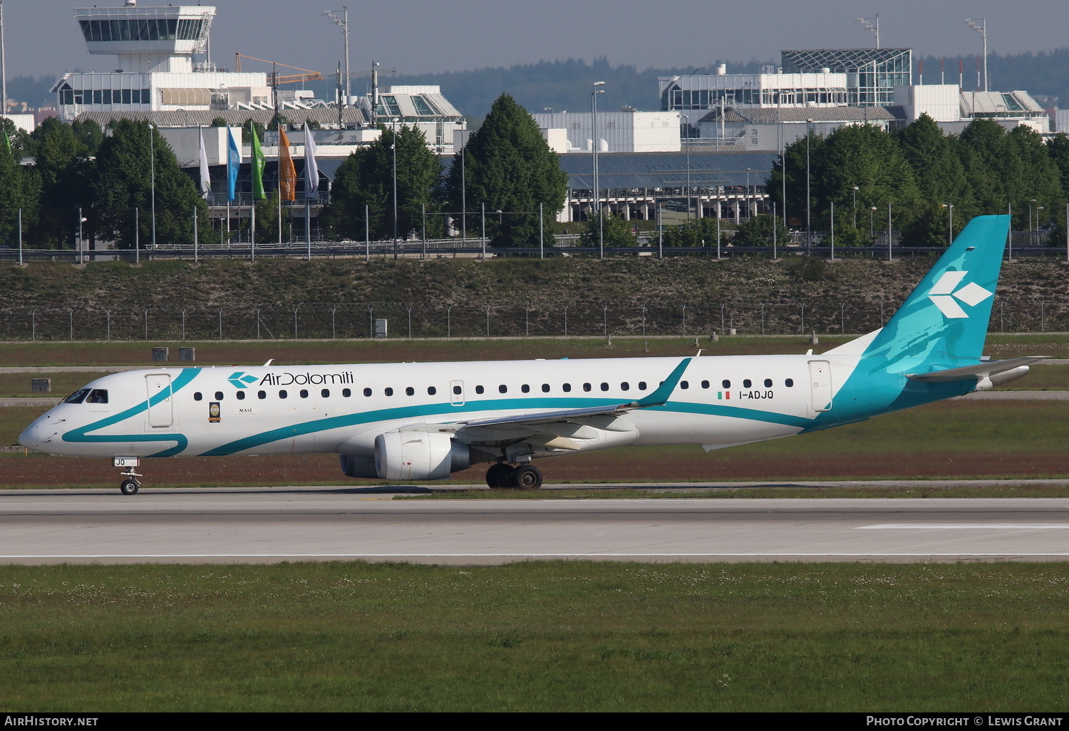 Aircraft Photo of I-ADJQ | Embraer 195LR (ERJ-190-200LR) | Air Dolomiti | AirHistory.net #145009