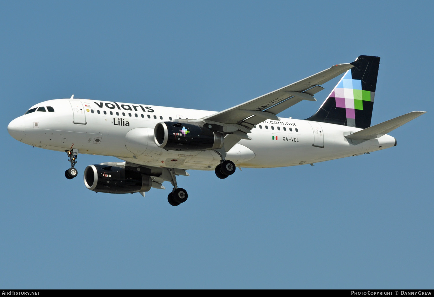 Aircraft Photo of XA-VOL | Airbus A319-132 | Volaris | AirHistory.net #145026