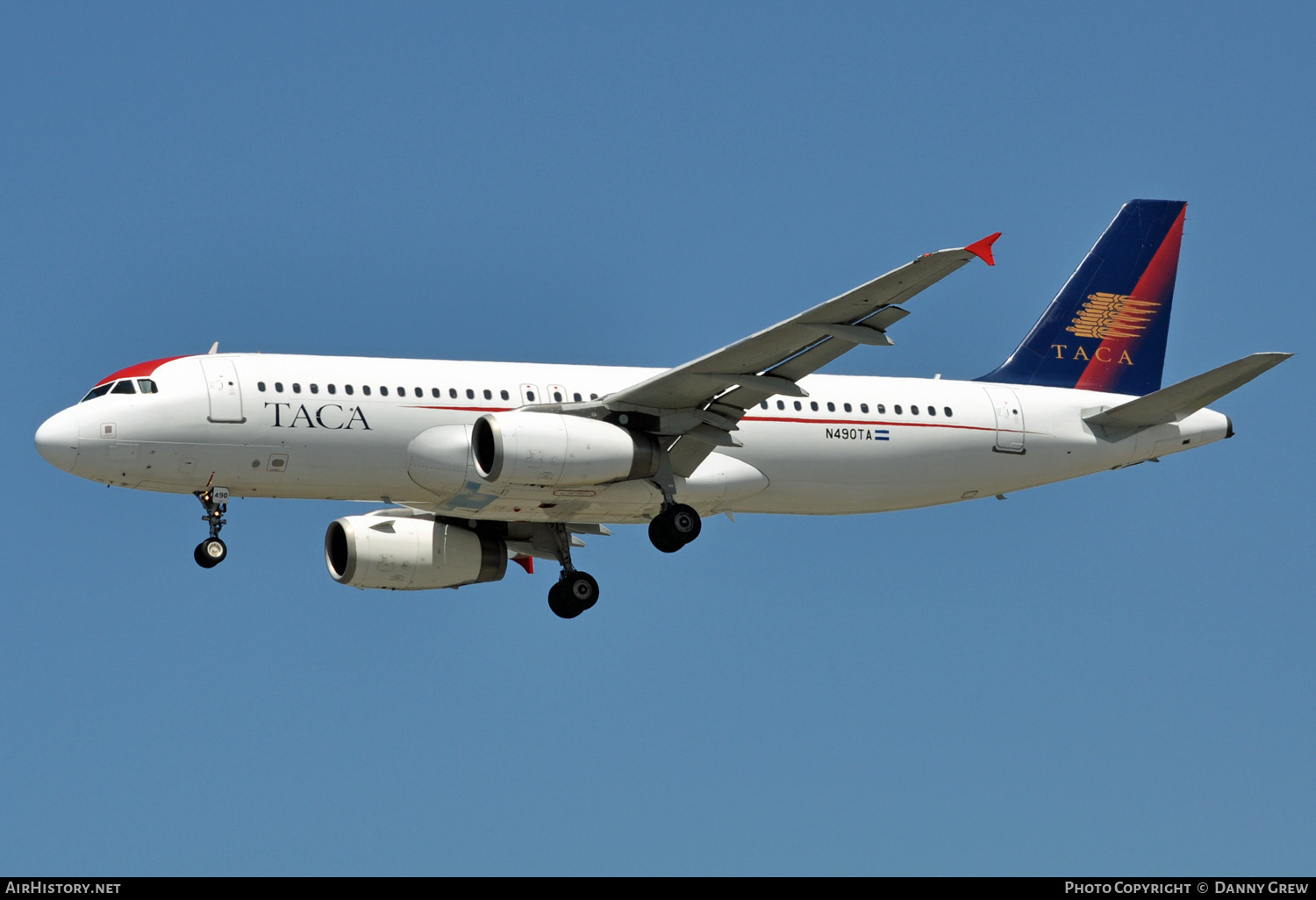 Aircraft Photo of N490TA | Airbus A320-233 | TACA - Transportes Aéreos Centro Americanos | AirHistory.net #145029