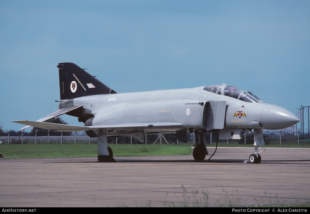 Aircraft Photo of ZE351 | McDonnell Douglas F-4J(UK) Phantom | UK - Air Force | AirHistory.net #145046