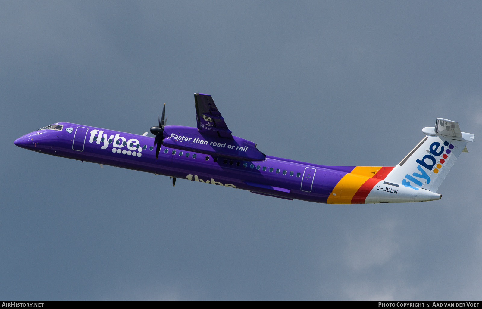 Aircraft Photo of G-JEDW | Bombardier DHC-8-402 Dash 8 | Flybe | AirHistory.net #145060