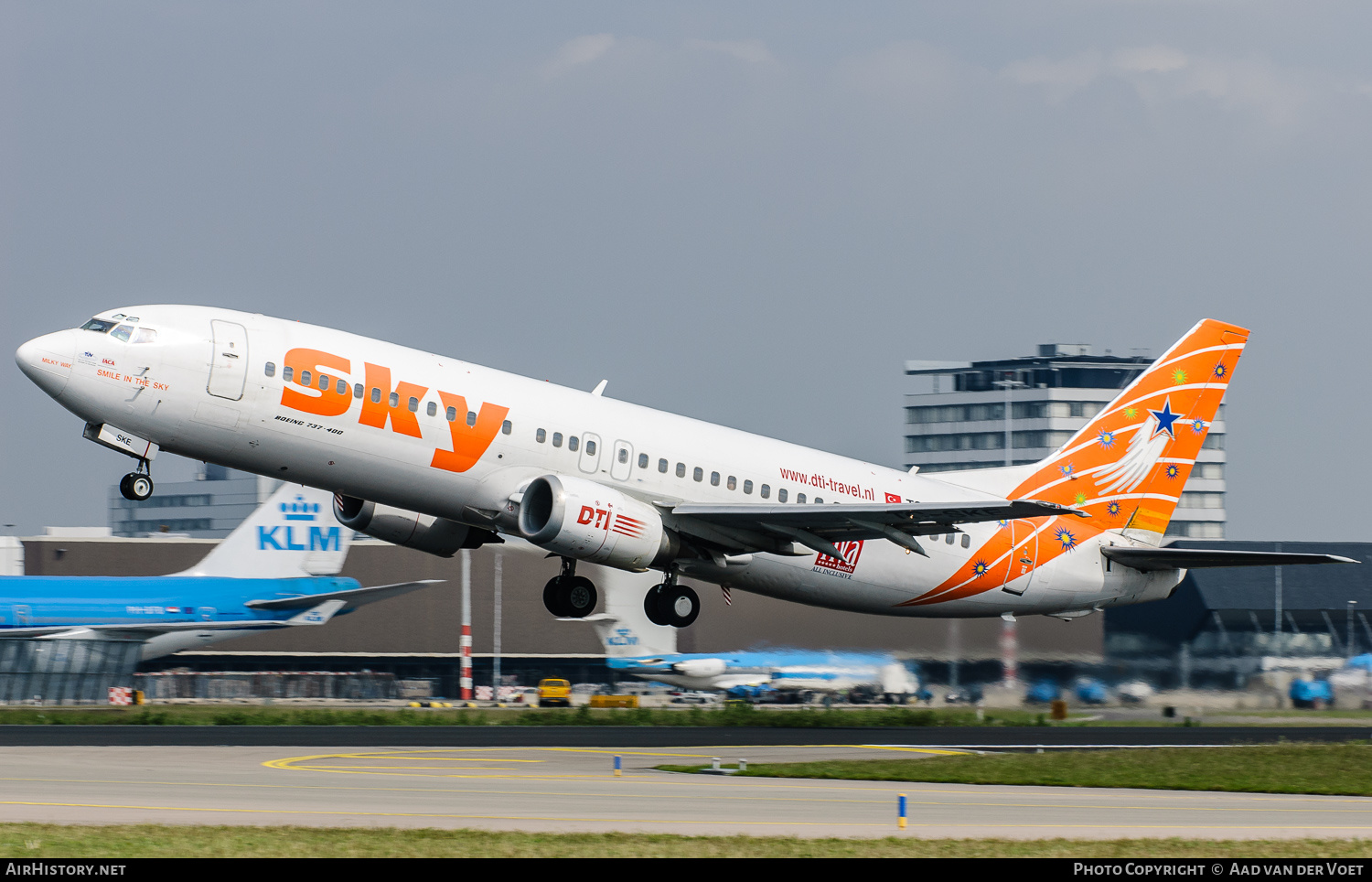 Aircraft Photo of TC-SKE | Boeing 737-4Q8 | Sky Airlines | AirHistory.net #145090