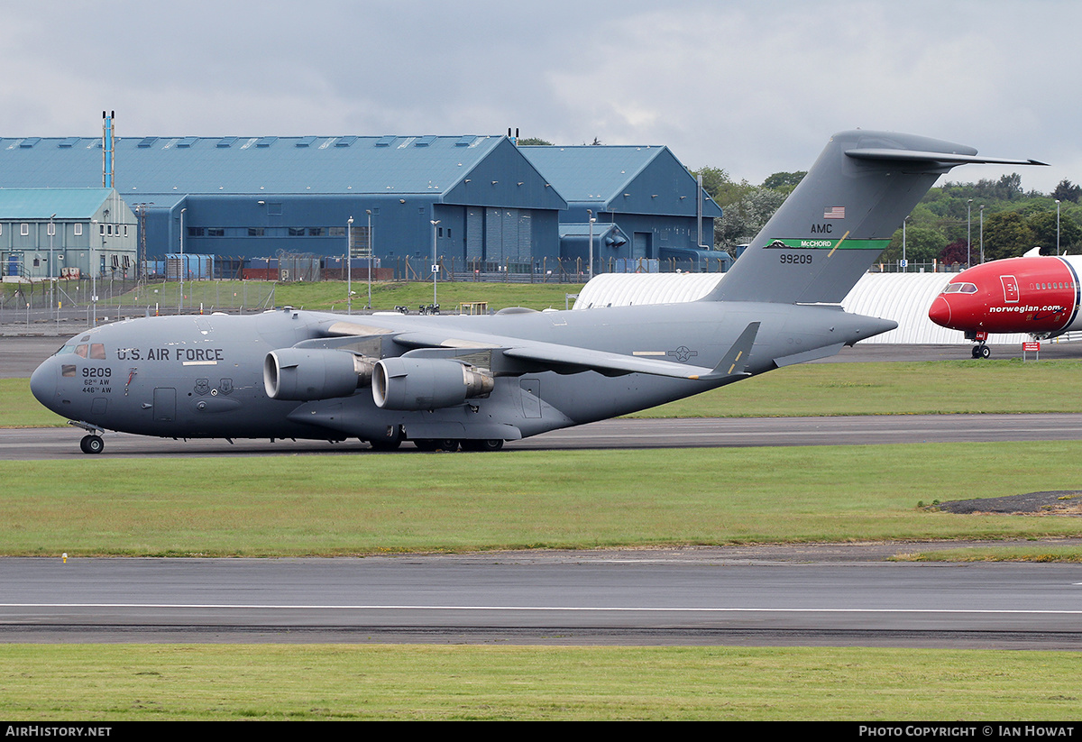 Aircraft Photo of 09-9209 / 99209 | Boeing C-17A Globemaster III | USA - Air Force | AirHistory.net #145163
