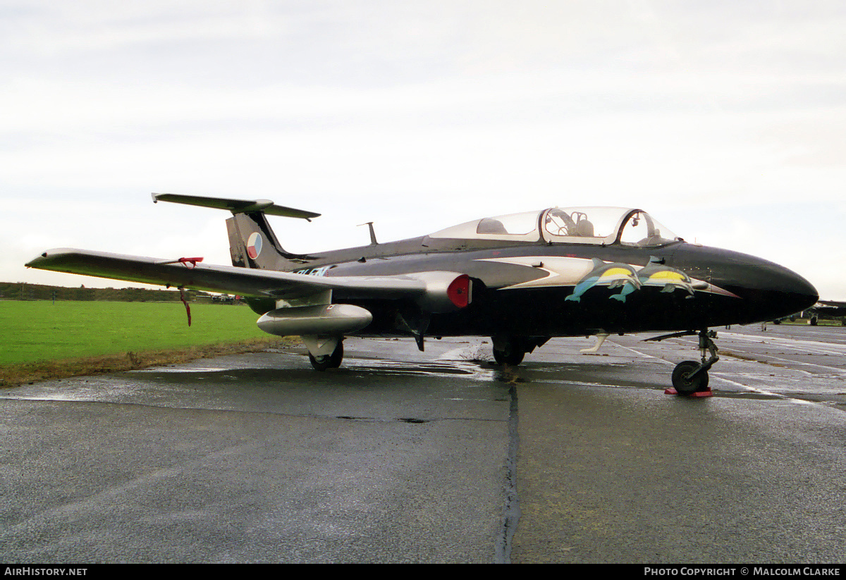 Aircraft Photo of G-DLFN | Aero L-29 Delfin | Soviet Union - Air Force | AirHistory.net #145173