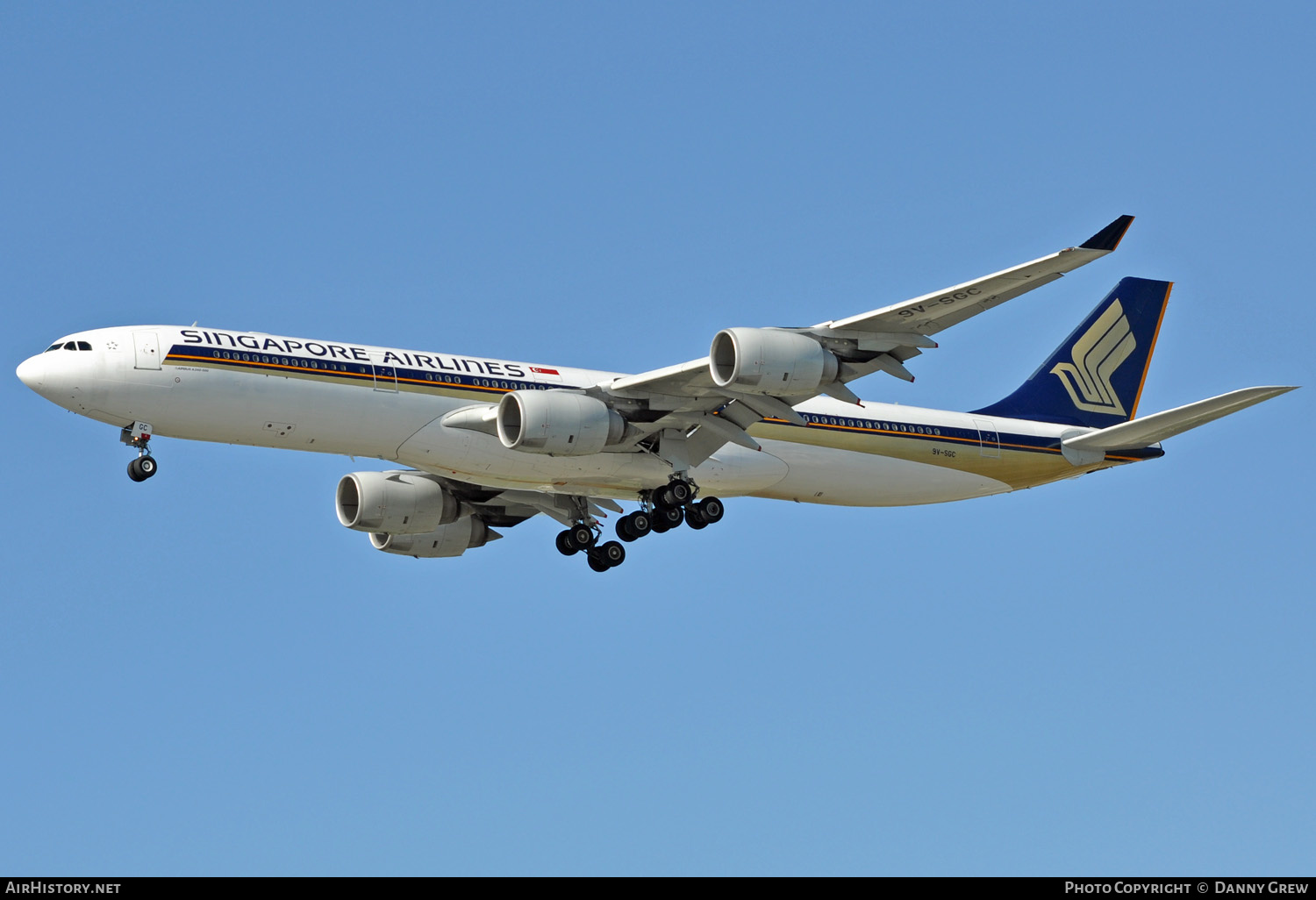 Aircraft Photo of 9V-SGC | Airbus A340-541 | Singapore Airlines | AirHistory.net #145196