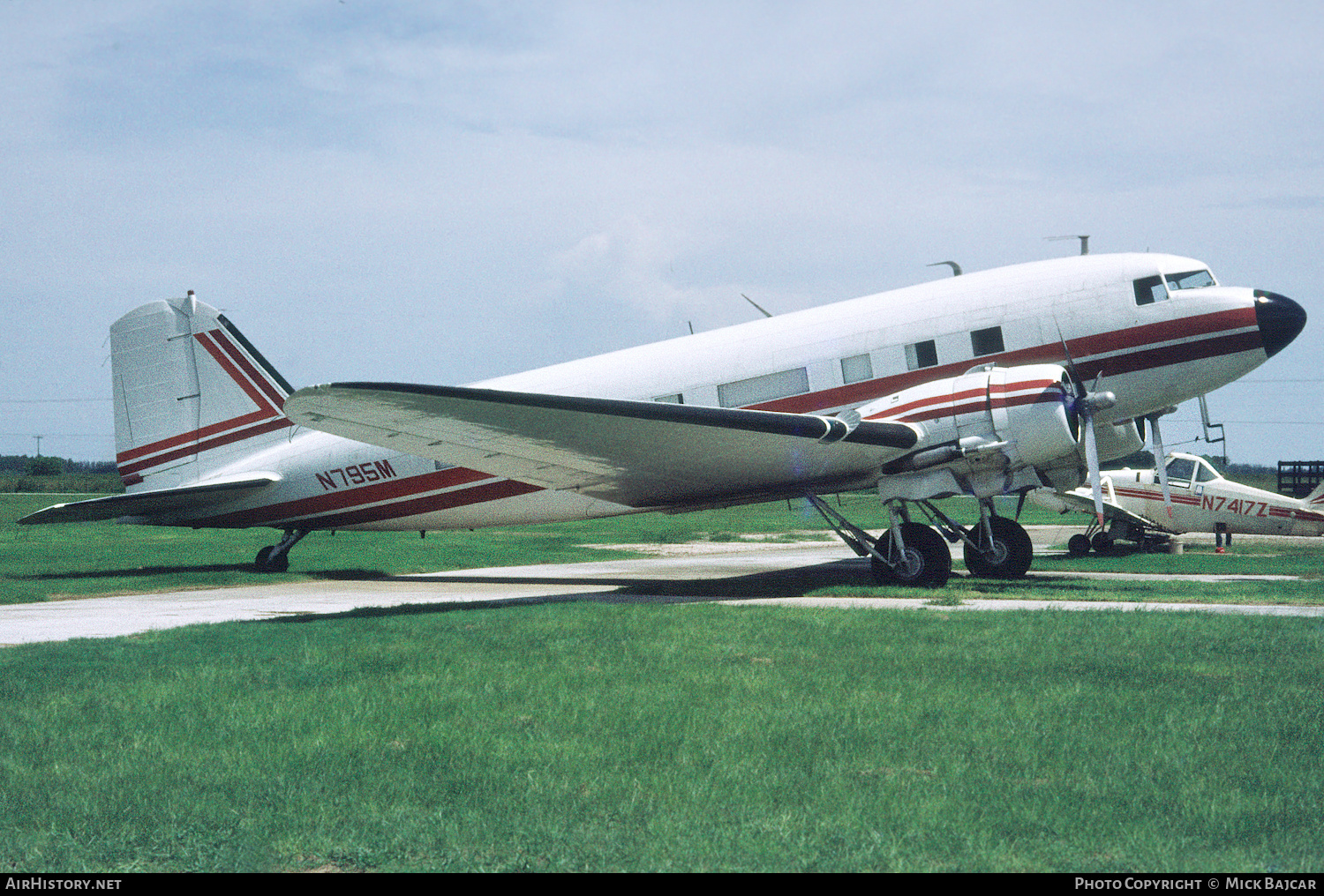 Aircraft Photo of N795M | Douglas DC-3A | AirHistory.net #145215