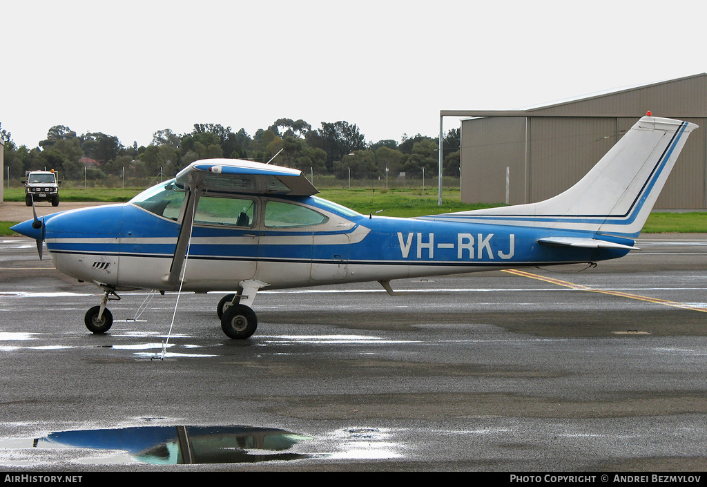 Aircraft Photo of VH-RKJ | Cessna 182P Skylane | AirHistory.net #145288