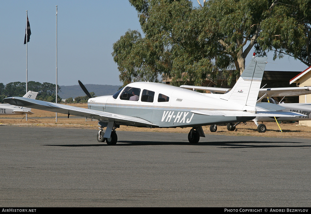 Aircraft Photo of VH-HXJ | Piper PA-28R-200 Cherokee Arrow II | AirHistory.net #145369
