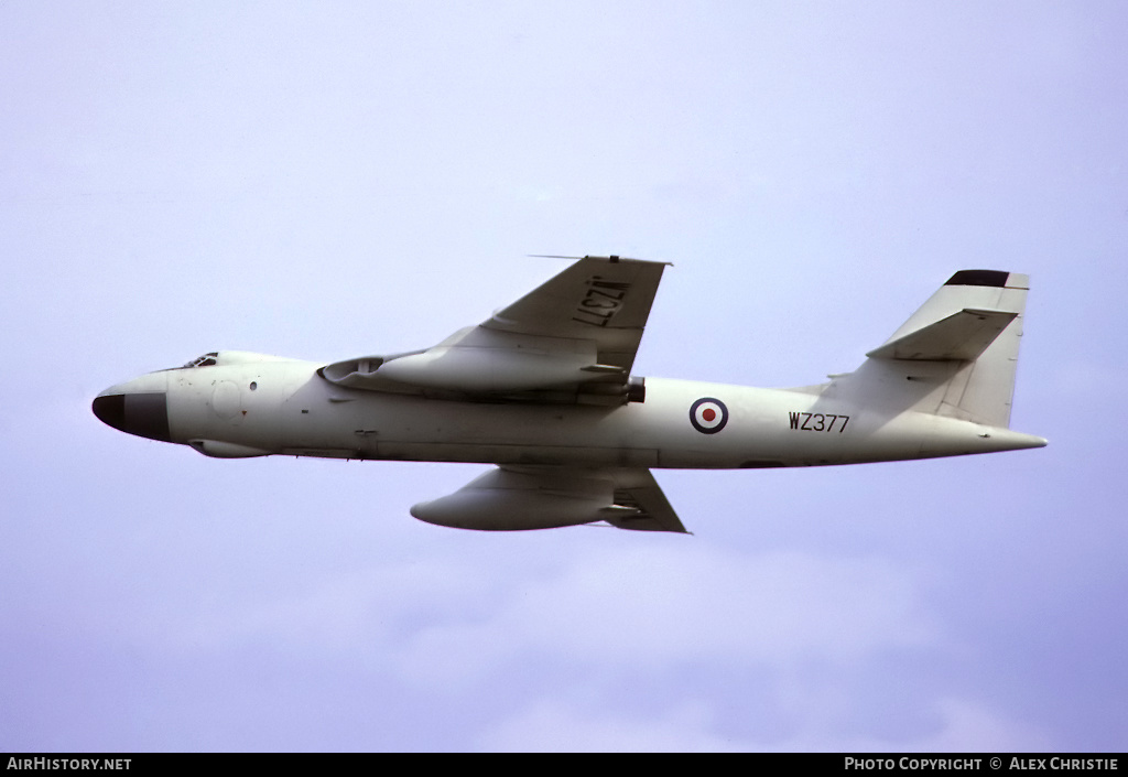 Aircraft Photo of WZ377 | Vickers Valiant B(PR)1 | UK - Air Force | AirHistory.net #145370