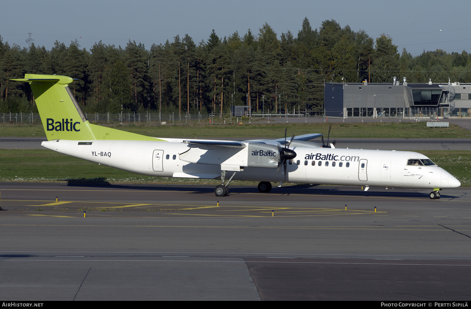 Aircraft Photo of YL-BAQ | Bombardier DHC-8-402 Dash 8 | AirBaltic | AirHistory.net #145408