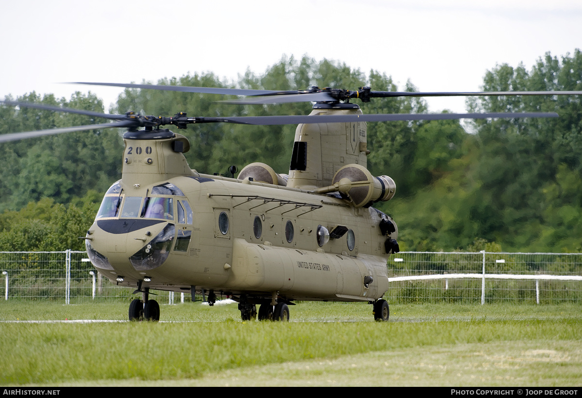 Aircraft Photo of 16-8200 / 16-08200 | Boeing CH-47F Chinook (414) | USA - Army | AirHistory.net #145419