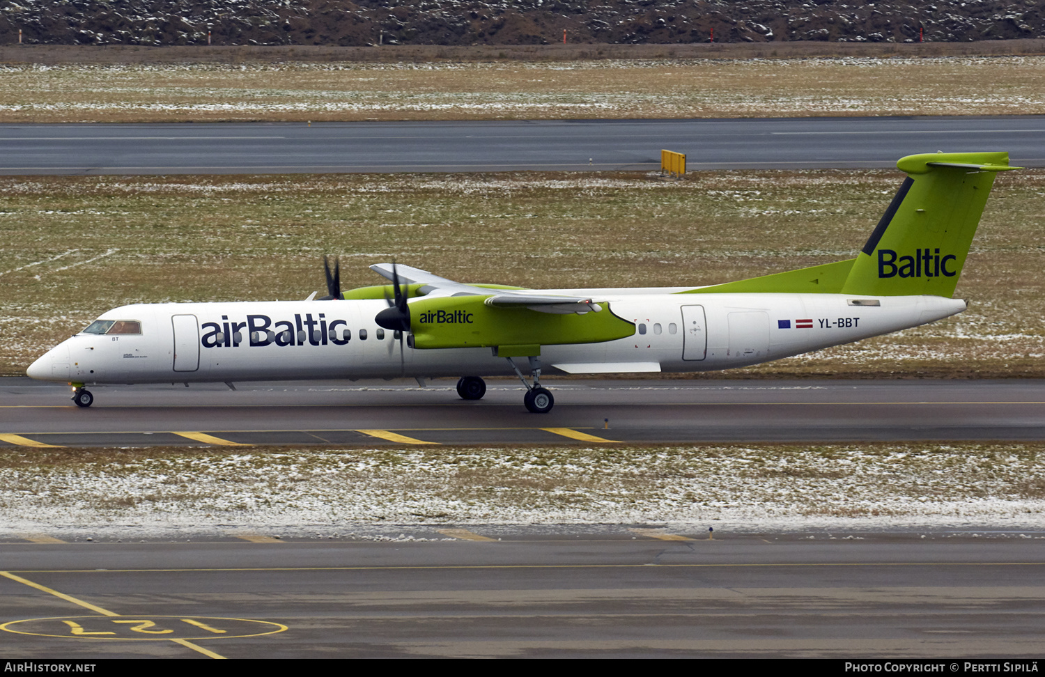 Aircraft Photo of YL-BBT | Bombardier DHC-8-402 Dash 8 | AirBaltic | AirHistory.net #145427