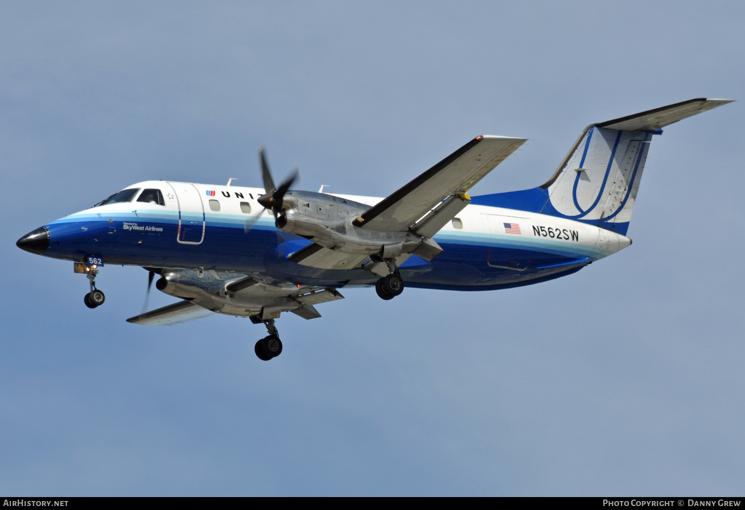 Aircraft Photo of N562SW | Embraer EMB-120RT Brasilia | United Express | AirHistory.net #145470