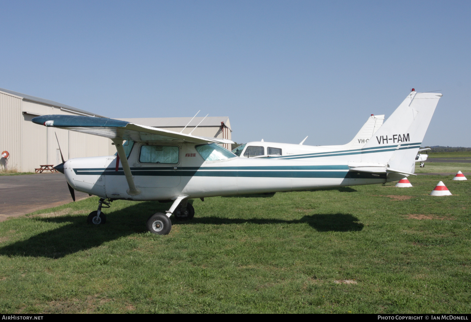 Aircraft Photo of VH-FAM | Cessna 152 | AirHistory.net #145494