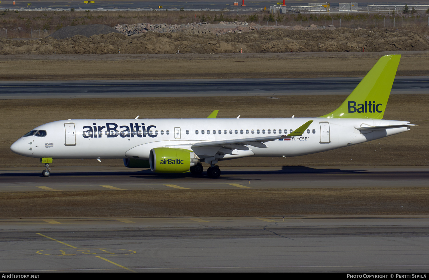 Aircraft Photo of YL-CSE | Bombardier CSeries CS300 (BD-500-1A11) | AirBaltic | AirHistory.net #145512