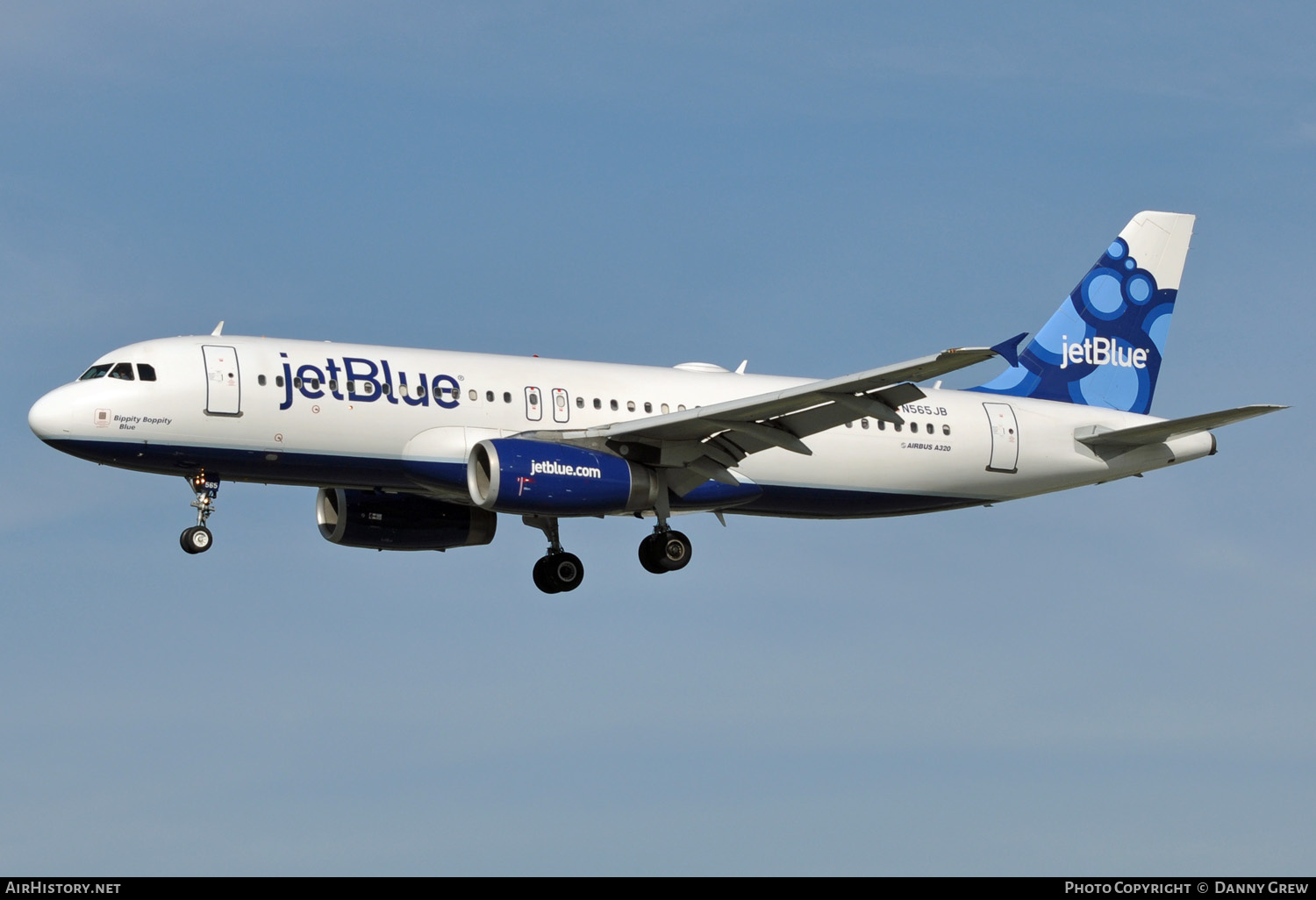 Aircraft Photo of N565JB | Airbus A320-232 | JetBlue Airways | AirHistory.net #145516