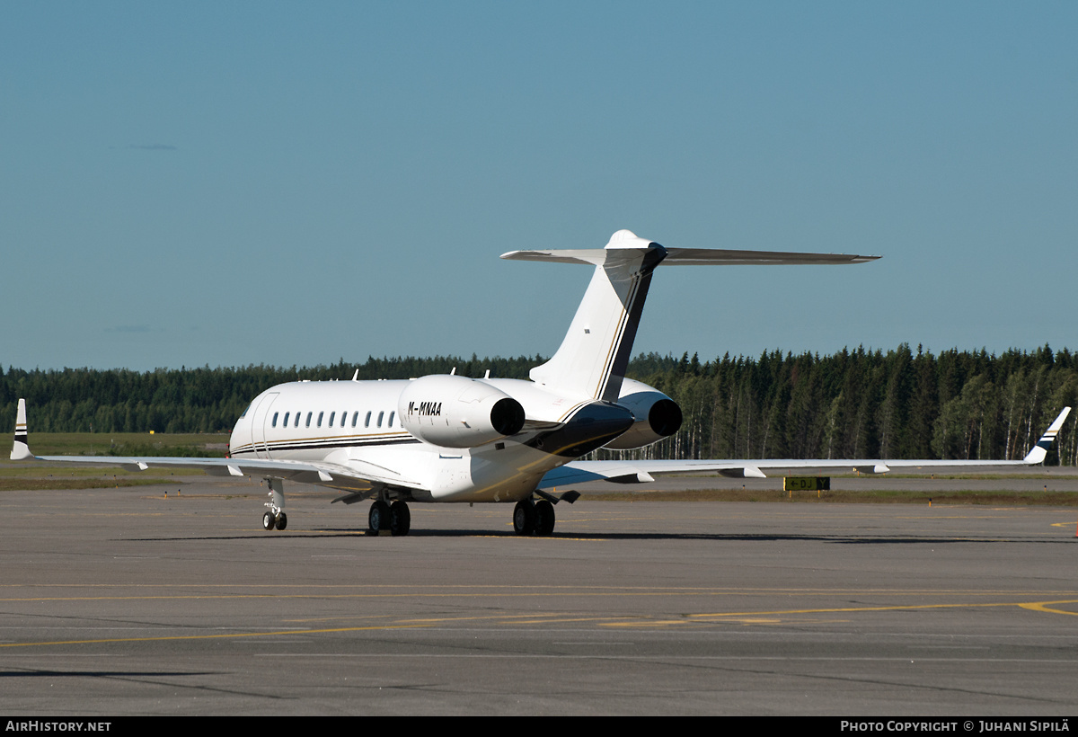 Aircraft Photo of M-MNAA | Bombardier Global 6000 (BD-700-1A10) | AirHistory.net #145614