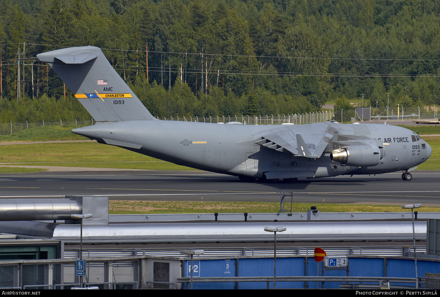 Aircraft Photo of 01-0193 / 10193 | Boeing C-17A Globemaster III | USA - Air Force | AirHistory.net #145641