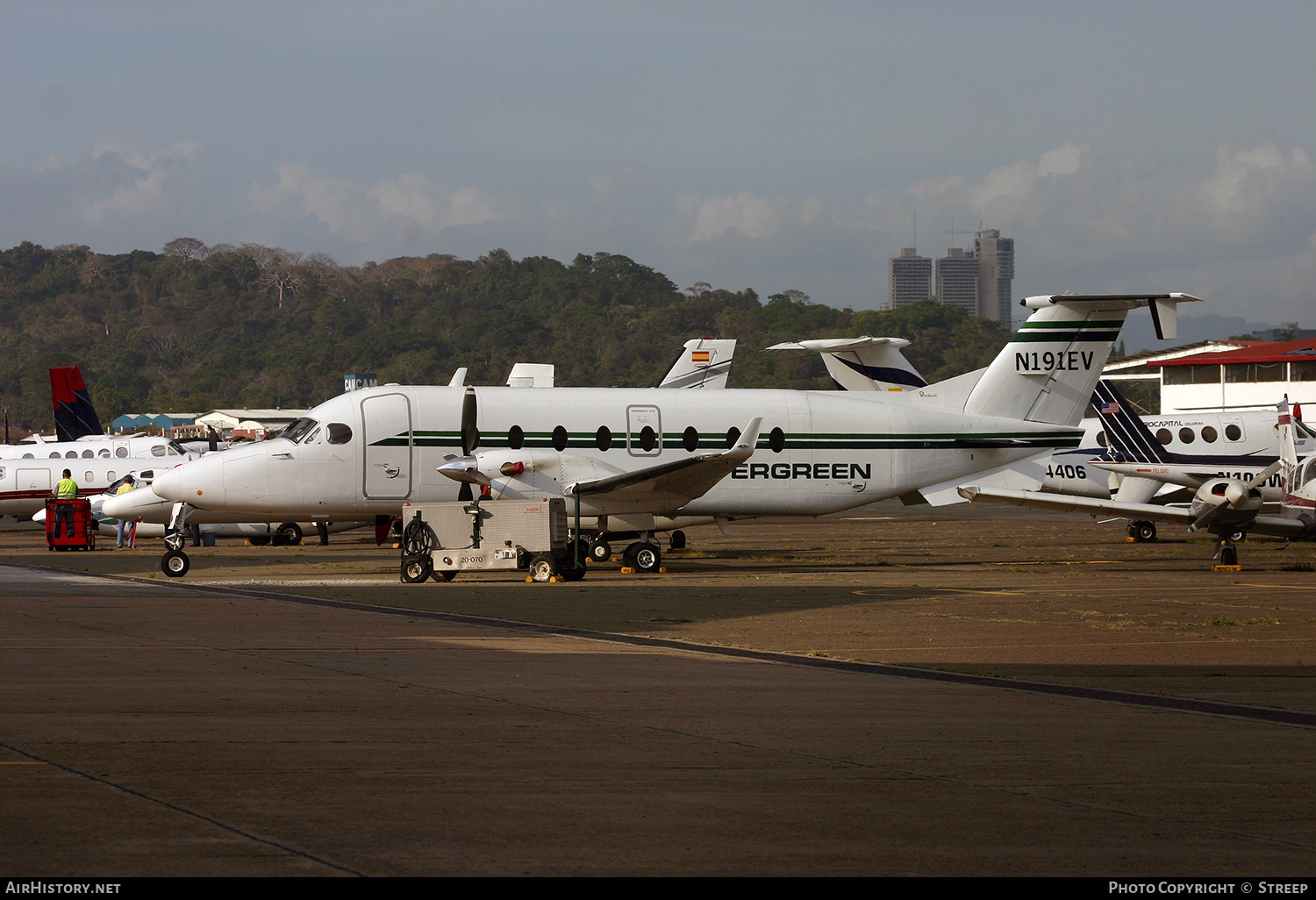 Aircraft Photo of N191EV | Beech 1900D | Evergreen Helicopters | AirHistory.net #145737