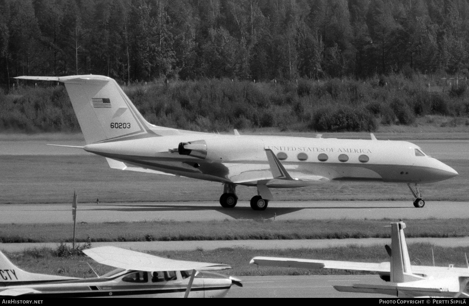 Aircraft Photo of 86-0203 / 60203 | Gulfstream Aerospace C-20B Gulfstream III (G-1159A) | USA - Air Force | AirHistory.net #145817