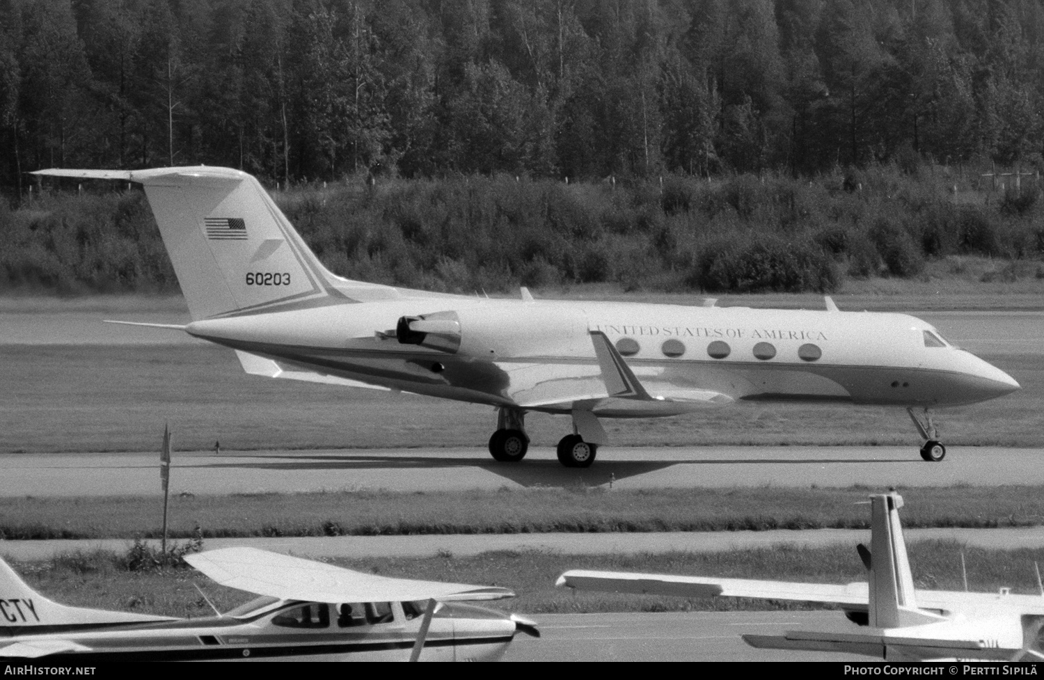 Aircraft Photo of 86-0203 / 60203 | Gulfstream Aerospace C-20B Gulfstream III (G-1159A) | USA - Air Force | AirHistory.net #145817