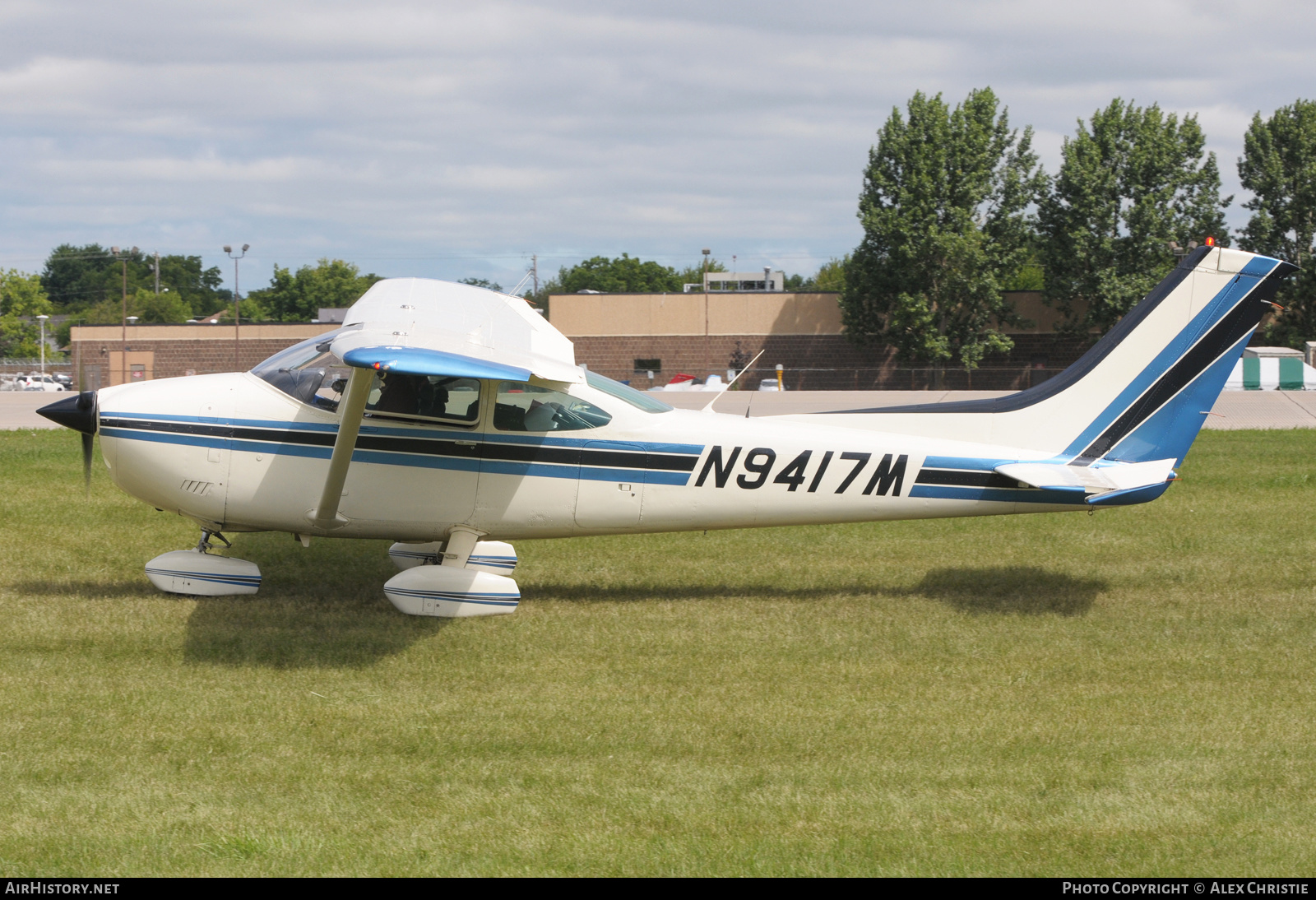 Aircraft Photo of N9417M | Cessna 182P Skylane | AirHistory.net #145825