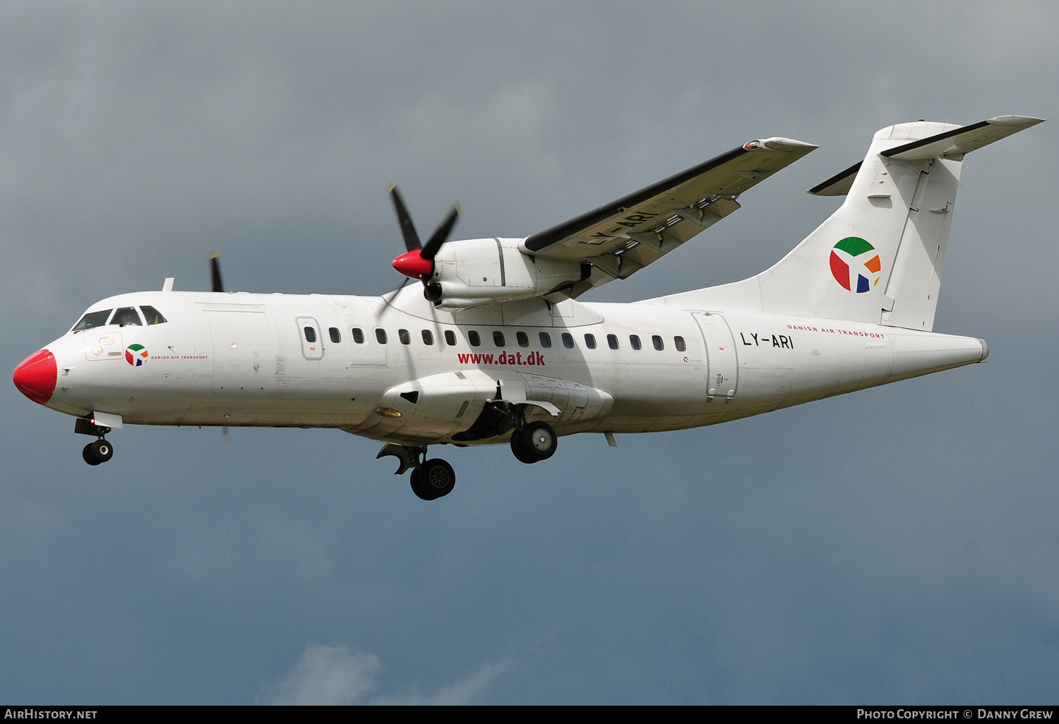 Aircraft Photo of LY-ARI | ATR ATR-42-300 | Danish Air Transport - DAT | AirHistory.net #145952