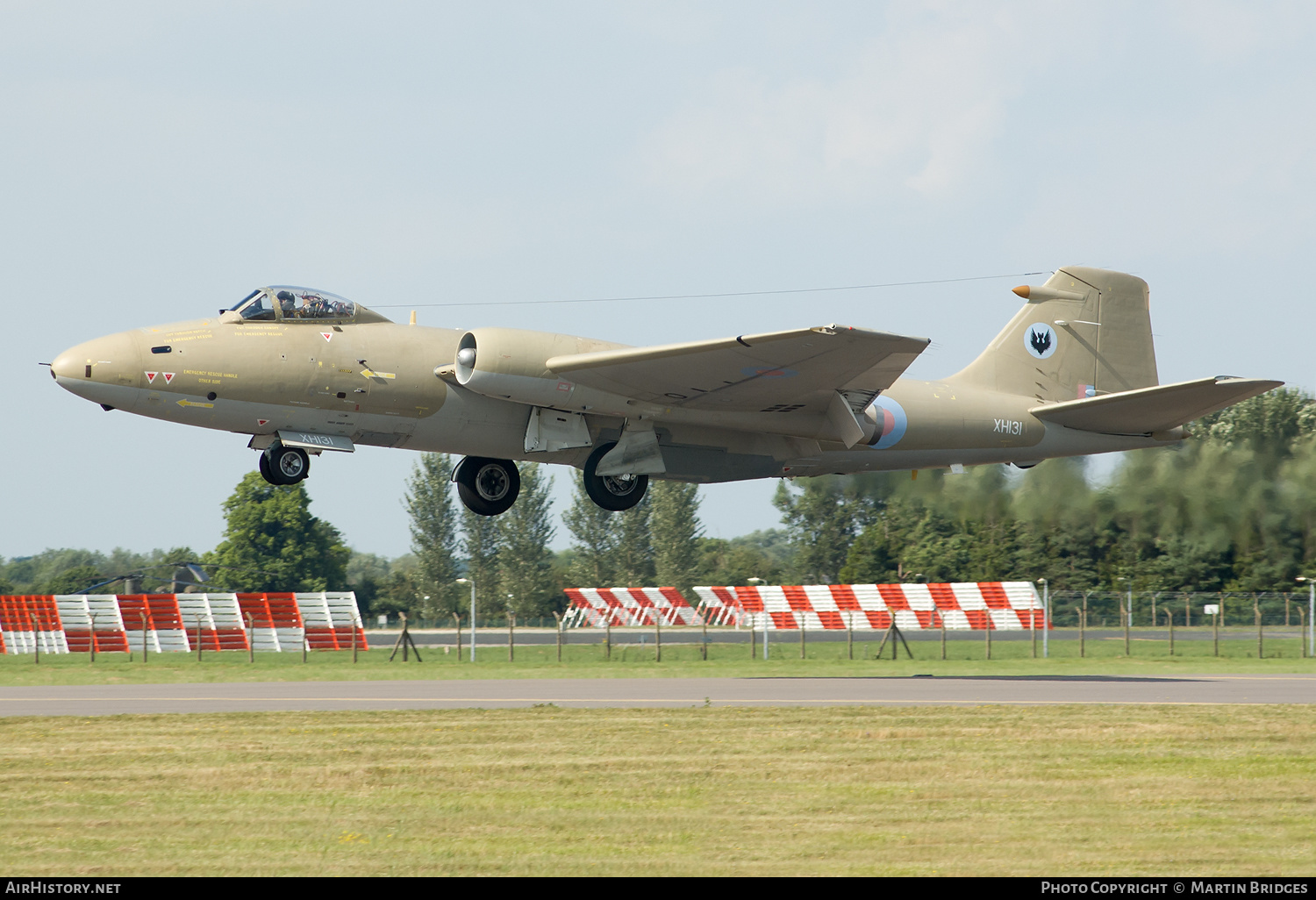 Aircraft Photo of XH131 | English Electric Canberra PR9 | UK - Air Force | AirHistory.net #146009