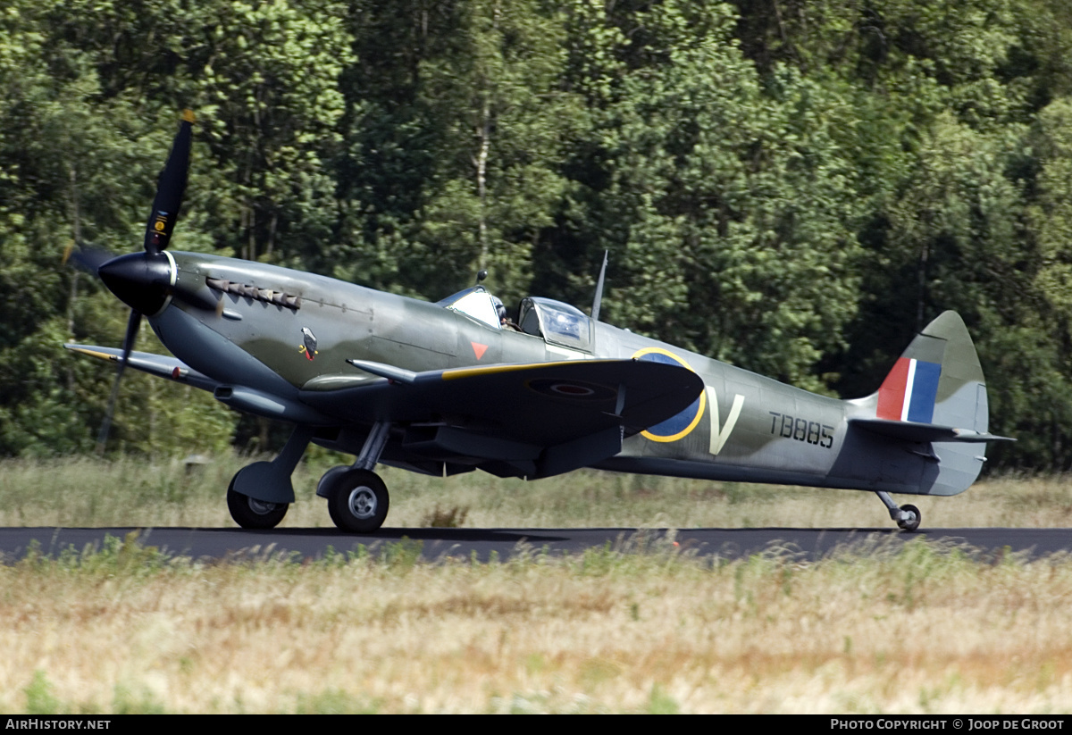 Aircraft Photo of G-CKUE / TB885 | Supermarine 361 Spitfire LF16E | UK - Air Force | AirHistory.net #146033