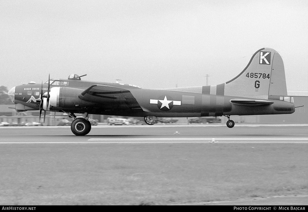 Aircraft Photo of G-BEDF / 485784 | Boeing B-17G Flying Fortress | USA - Air Force | AirHistory.net #146050