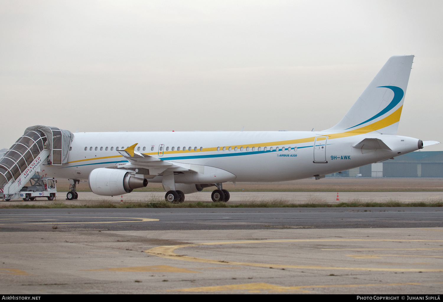 Aircraft Photo of 9H-AWK | Airbus ACJ320 (A320-214/CJ) | AirHistory.net #146147