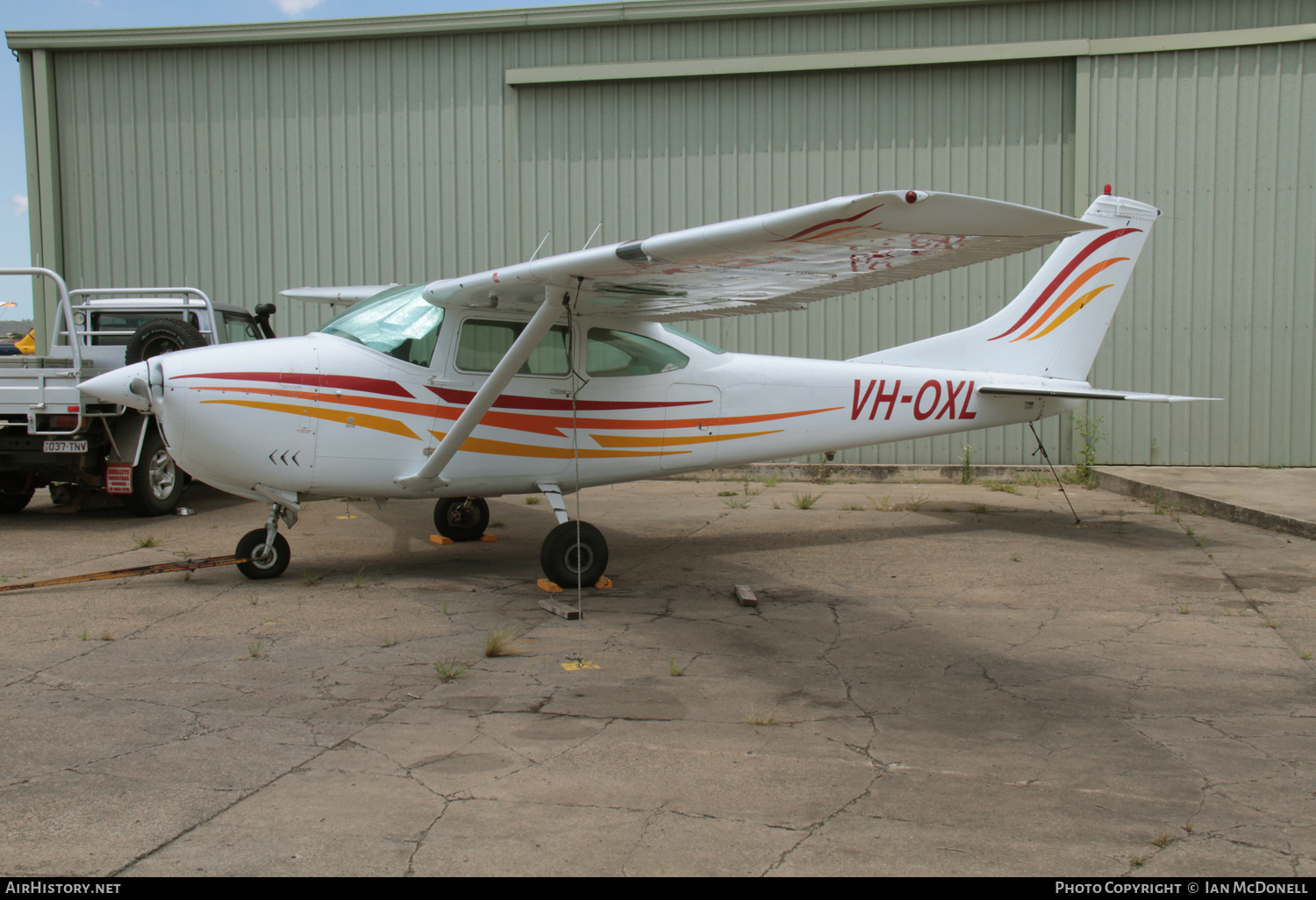 Aircraft Photo of VH-OXL | Cessna 182L Skylane | AirHistory.net #146176