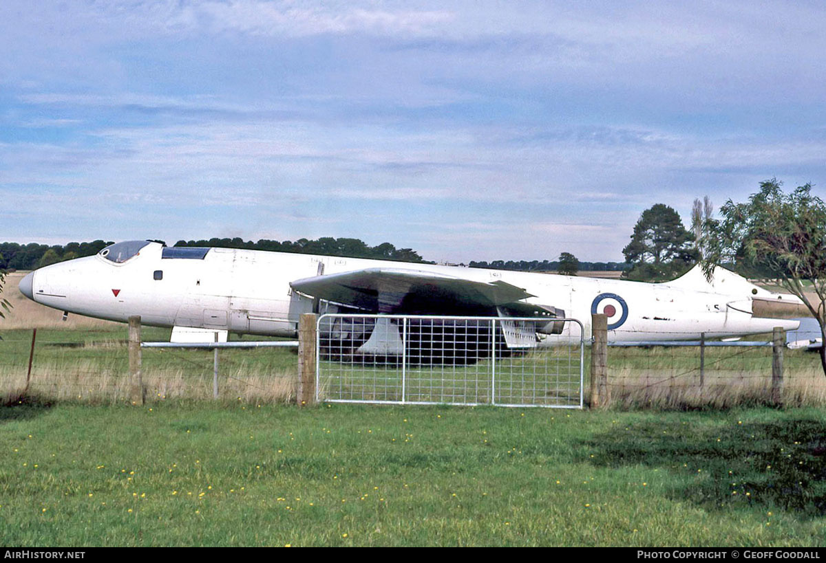 Aircraft Photo of WK165 | English Electric Canberra B2 | UK - Air Force | AirHistory.net #146210